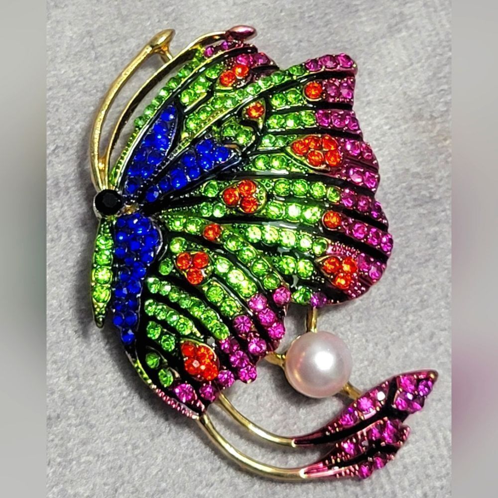 Austrian Crystal Butterfly Brooch‎